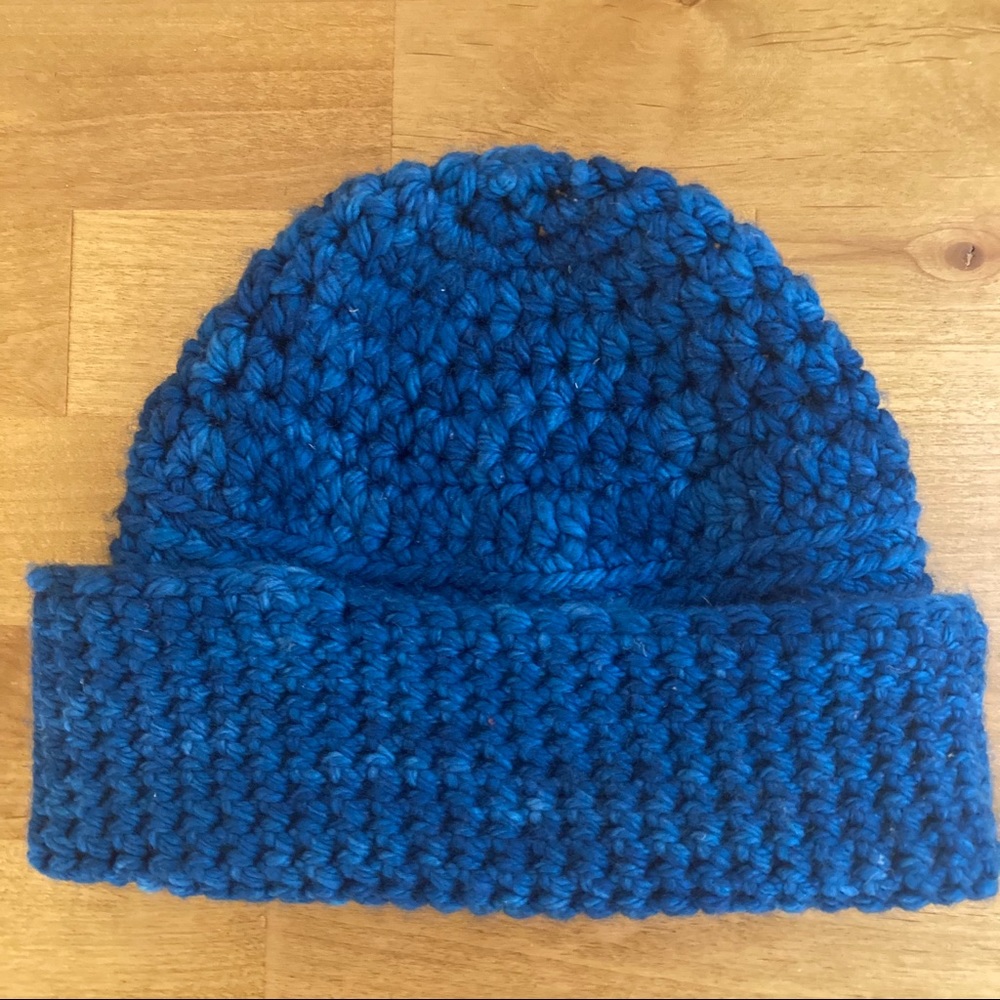New 100% wool blue chunky beanie - hand knit